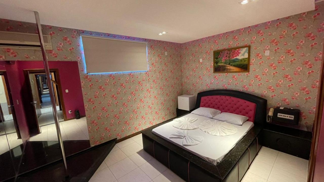 Lovely Motel - 7,5Km Do Santuario Nacional Roseira  Εξωτερικό φωτογραφία